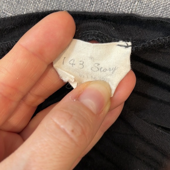 1.4.3. Story Striped Sleeve Knotted Top - Picture 5 of 5